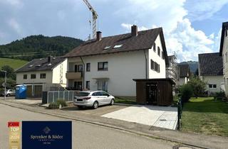 Wohnung kaufen in 79256 Buchenbach, Buchenbach - Vermietete Dachgeschosswohnung mit großem Balkon in sehr gepflegtem Zustand