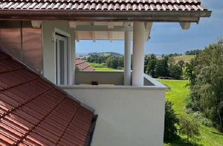 Wohnung kaufen in 94327 Bogen, Bogen - Sonnige 3-Zimmerdachgeschosswohnung mit super Aussicht, Balkon u. zwei Stellplätzen