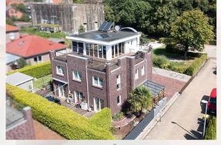 Villa kaufen in 26725 Stadtzentrum, Modernes Wohnen: Exklusive Stadtvilla mit Dachterrasse und Sauna