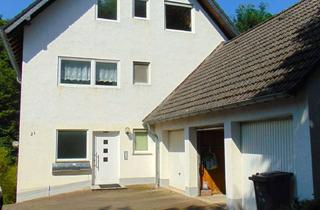 Wohnung kaufen in 53937 Schleiden, Junge und hervorragend aufgeteilte 4-Zimmer Eigentumswohnung mit 2 Bädern, Balkon und Garage!