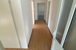 Wohnung mieten in Am Gänsacker 22, 54298 Igel, 3,5 ZKB EG-Wohnung mit Balkon und Terrasse in Trier-Igel