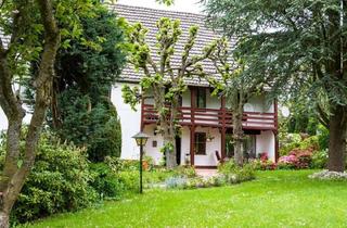 Bauernhaus kaufen in 51580 Reichshof, Reichshof - Restbauernhof mit Dreifamilienhaus und großem arrondierten Baugebiet