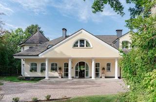 Villa kaufen in 47447 Moers, Exklusives Wohnjuwel: Villa im amerikanischen Stil auf großzügigem Parkgrundstück in Moers