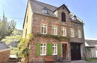 Haus kaufen in Im Kreuzgarten 13, 56843 Burg, Winzerhaus mit Moselblick