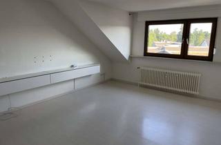 Wohnung kaufen in 63110 Rodgau, DG-Wohnung in kleiner Wohneinheit "Nieder-Roden"