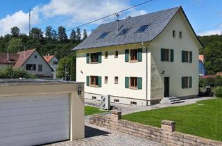 Einfamilienhaus kaufen in 72517 Sigmaringendorf, Sigmaringendorf-Laucherthal - Traumhaften Domizil mit großem Garten, moderne Raffinesse und grüner Energie