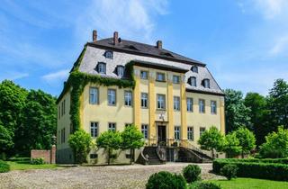 Haus kaufen in 06618 Löbitz, Herrschaftliches Anwesen mit 7 Ferienwohnungen unweit von Naumburg