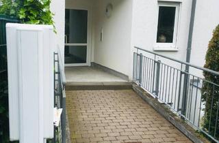 Wohnung kaufen in 65527 Niedernhausen, 3 Zimmerwohnung mit 3 Parkplätzen und 1 große Dachterrasse und 3 Balkonen