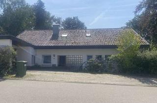 Haus kaufen in 75385 Bad Teinach-Zavelstein, Charmantes Zweifamilienhaus mit ELW auf einem sonnigen Grundstück - hier ist viel Platz zum Wohnen!