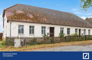 Haus kaufen in 16835 Lindow (Mark), Charmantes Zweifamilienhaus mit Hof bestehend aus 3 Gebäuden in Lindow