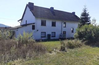 Haus kaufen in 53520 Wershofen, Zwei Familienhaus mit zusätzlichem Baugrundstück in Wershofen (Adenau) von PRIVAT zu verkaufen