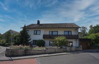 Einfamilienhaus kaufen in 97250 Erlabrunn, Erlabrunn - Großes Einfamilienhaus, auch zur Nutzung als Generationenhaus o. Wohnen mit BüroPraxis, in ruhiger Lage von Erlabrunn!