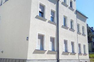 Wohnung mieten in 09350 Lichtenstein, Sonnige 4-Zimmer-Wohnung in traumhafter Lage mit Balkon,Gartenanteil,Stellplatz u. EBK zu vermieten!