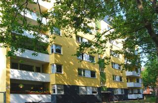 Wohnung kaufen in Aßmannshauser Straße, 14197 Wilmersdorf, Mit Aufzug und Balkon, vermietete 2,5-Zimmer-Wohnung im 5.OG