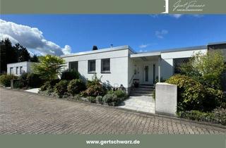 Haus kaufen in 63263 Neu-Isenburg, „Size meets Style“ – Stilsicherer, luxuriöser und vollständig modernisierter Bauhaus-Bungalow