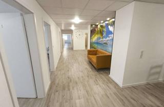 Immobilie mieten in Weinstraße 14, 36251 Bad Hersfeld, 8 WG-Zimmer *** auf 360 m² *** Zentrum *** Aufzug *** WLAN *** Kernsaniert *** komplett eingerichtet