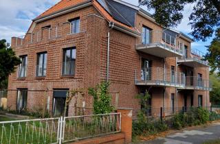 Wohnung kaufen in Im Langen Mühlenfeld 61, 31303 Burgdorf, Dachgeschoss Wohnung mit 40qm Dachboden mit 82 qm, Lift, Wärmep., Dachterrasse, Stellplatz u. Keller