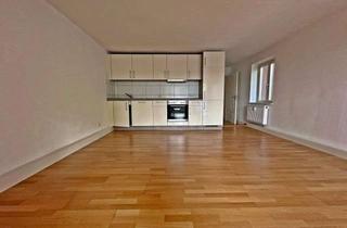 Wohnung kaufen in 72108 Rottenburg, Zentral gelegene und frisch renovierte 2 Zimmer ETW mit Terrasse und EBK