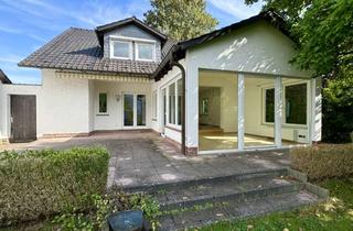 Einfamilienhaus kaufen in 37603 Holzminden, Schönes Einfamilienhaus mit großem Garten & herrlichem Ausblick in bester Wohnlage