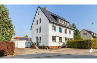 Mehrfamilienhaus kaufen in 31180 Giesen, Giesen - Vielseitig nutzbares Mehrfamilienhaus mit drei Wohneinheiten, Garage und Keller