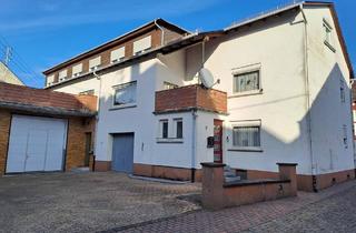 Haus kaufen in 56348 Weisel, Tolles Zwei- bis Dreifamilienhaus mit Halle und Terrasse zu verkaufen