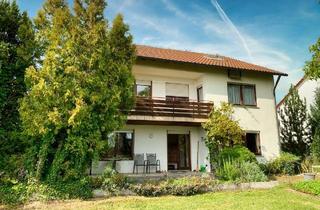 Einfamilienhaus kaufen in 74532 Ilshofen, Ilshofen - Renovierungsbedürftiges, gepflegtes Wohnhaus mit großem Garten und Terrasse in angenehmer Wohnlage