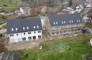 Reihenhaus kaufen in 78247 Hilzingen, Hilzingen - Neubau Reihenhaus -ruhige Wohnlage von Hilzingen -Massivbau - voll unterkellert - Energieklasse A+