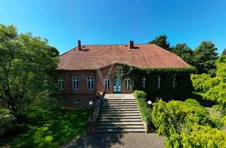 Haus kaufen in 19073 Zülow, Saniertes Haus mit gepflegtem Park, Wiese und Weideland