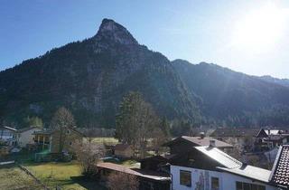 Wohnung mieten in 82487 Oberammergau, Gemütliches Wohnen unter`m Dach! 2 Zimmer Dachgeschosswohnung mit herrlichem Bergblickbalkon