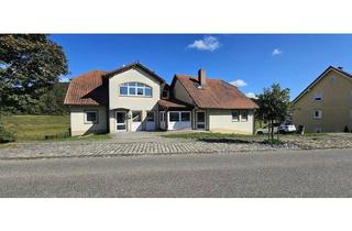 Haus kaufen in 97514 Oberaurach, Oberaurach - Großes Haus, bereits aufgeteilt in 4 Einheiten mit unverbaubarem Blick auf den Steigerwald