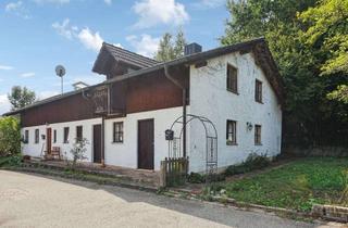 Wohnung kaufen in 84416 Inning am Holz, Gemütliche Dachgeschosswohnung mit eigenem Garten