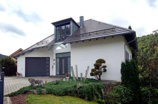 Villa kaufen in 74542 Braunsbach, Stilvolle Villa mit Traumgarten, Garagen und Einliegerwohnung/Büro in Braunsbach