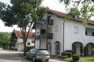 Wohnung kaufen in 94148 Kirchham, Kirchham - 2-Zimmer-DG-Wohnung mit Balkon, EBK und TG