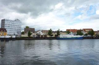 Mehrfamilienhaus kaufen in 17438 Wolgast, Rendite Objek direkt am Wasser Wohn-, Geschäfts-, Mehrfamilienhaus direkt am Hafen Wolgast