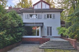 Haus kaufen in Bilsestraße, 14193 Grunewald, Imposante DHH in bester Lage