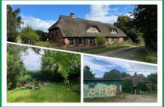 Einfamilienhaus kaufen in 18574 Garz, Reetgedecktes Einfamilienhaus in idyllischer Dorflage!