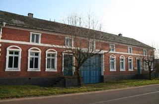 Haus kaufen in 19300 Deibow, Deibow - Großzügig wohnen im Vierseitenhof