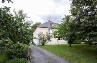 Mehrfamilienhaus kaufen in Rondellstraße, 85540 Haar, „IDYLLISCHES MEHRFAMILIENHAUS mit großem GARTEN und alten OBSTBÄUMEN“