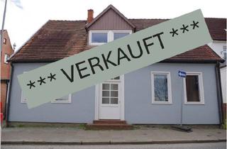 Mehrfamilienhaus kaufen in 21481 Lauenburg, ***PROVISIONSFREI*** Mehrfamilienhaus auf großem Grundstück