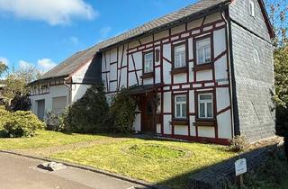 Haus kaufen in 56291 Leiningen, Leiningen - Ein Traum für Pferdeliebhaber - Fachwerkhaus mit Stall und Koppel