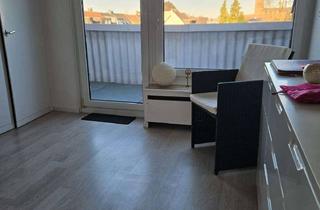 Wohnung mieten in Josefstraße 12-14, 47839 Hüls, WG geeignete Wohnung mit viel Potenzial und Balkon in Hüls