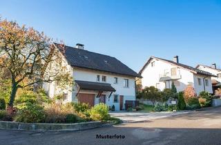 Einfamilienhaus kaufen in Breslauer Straße, 55774 Baumholder, Einfamilienhaus nebst Garage ++ provisionsfrei ++