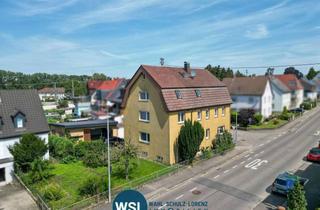 Haus kaufen in 73240 Wendlingen, 3-Familienwohnhaus mit großer Garage und Garten. Perfekt als Mehr-Generationen-Haus geeignet.