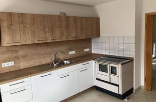 Wohnung mieten in 93309 Kelheim, Attraktive 4-Zimmer-EG-Wohnung mit Balkon und Einbauküche in Kelheim