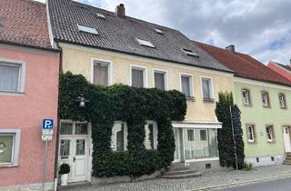 Haus kaufen in 92706 Luhe-Wildenau, Attraktive Gelegenheit: Wohn- und Geschäftshaus mit gesicherten Mieteinnahmen im Ortskern Luhe!