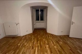 Wohnung mieten in Ostpreußendamm 136, 12207 Lichterfelde, Dachgeschosswohnung in alter Villa