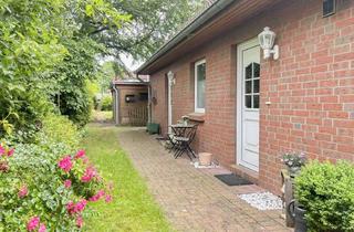 Einfamilienhaus kaufen in Bäckertwied 15, 24649 Wiemersdorf, Wohnen und Wohlfühlen: Einfamilienhaus mit Einliegerwohnung, 2 Carports und Garten!