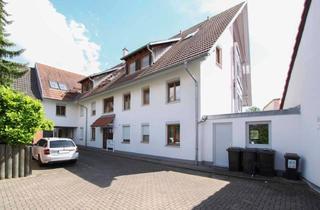 Wohnung kaufen in Lörracher Straße 4A, 79595 Rümmingen, Bezugsfreie 4-Zi.-Maisonette mit Balkon und TG-Stellplatz in Rümmingen