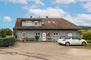 Wohnung kaufen in Forchenweg, 72221 Haiterbach, Schöne Wohnung mit überdachter Terrasse + Garten (Sondernutzungsrecht) und Stellplatz