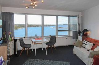 Wohnung kaufen in 24837 Schleswig, Wohnen im Wikingturm: 1-Zi.-Apartment mit Panoramablick über die Schlei